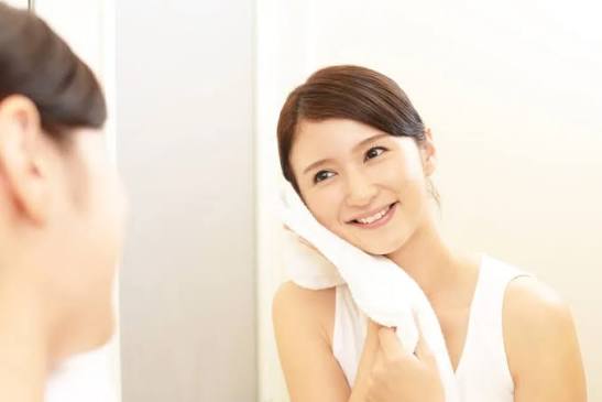 Những thói quen đơn giản giúp cải thiện làn da mỗi ngày